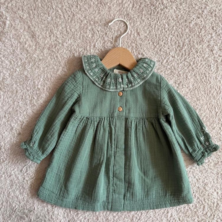 Pre Loved Musselin-Kleid von Sfera I Grün I Gr. 62/68