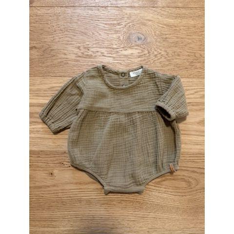 Pre-Loved Musselin Romper von Nixnut | Olivgrün / Khaki | Grösse: 56