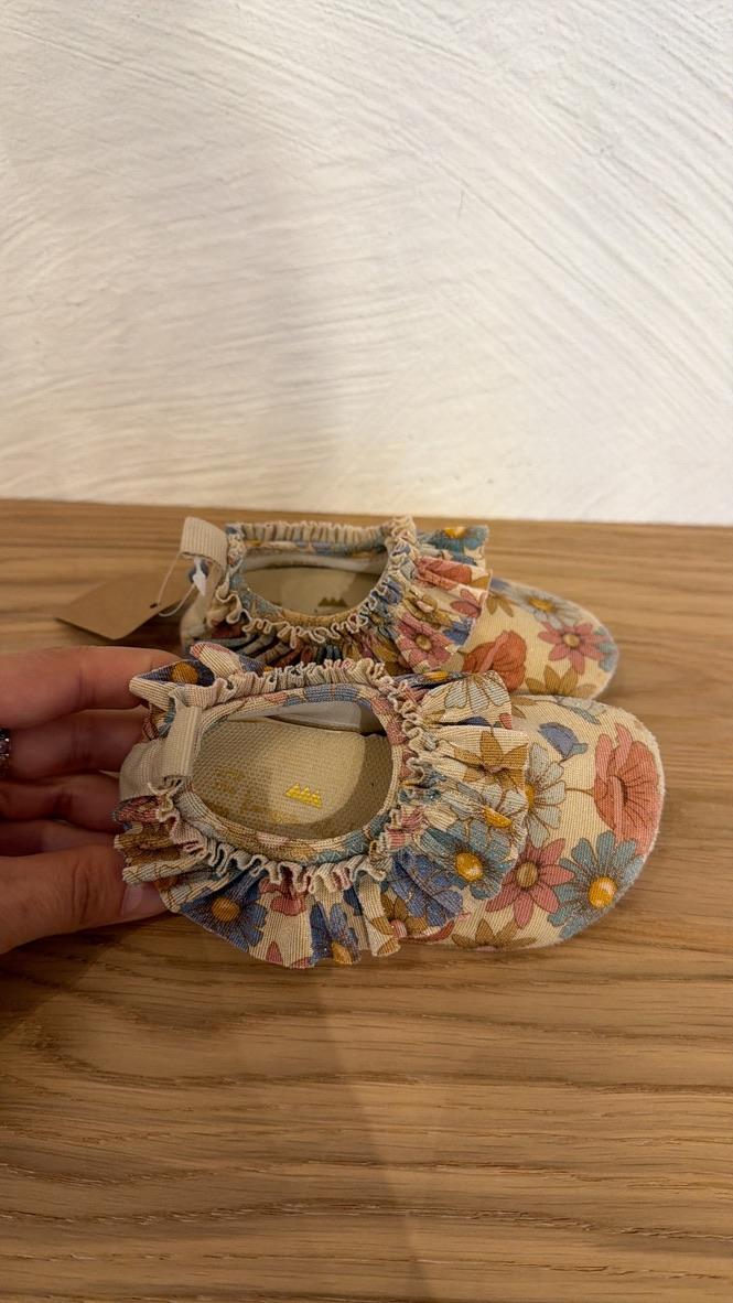 Pre Loved Badeschuhe von Konges Sløjd I Beige I Gr. 20 - 0