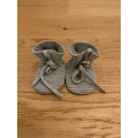 Pre-Loved Babyschuhe „Booties Grey Melange“ von Hvid | Grau Melange | Grösse: 6–9 Monate