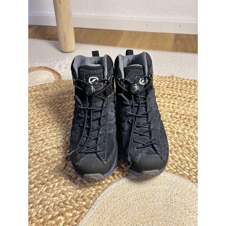 Pre‑Loved (Neu) Wanderschuhe Mescalito Mid GTX Kid von Scarpa | Grösse: 30