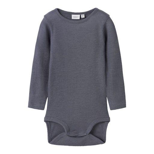 Babybody aus Merinowolle & Seide - Name It