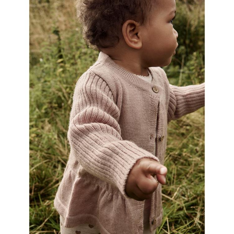 Lil’ Atelier BABY Strick Cardigan aus 100 % Merinowolle – Fawn