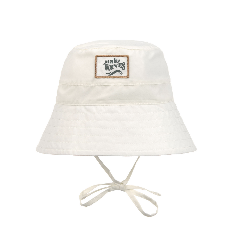 Lässig Sonnenhut mit UV Schutz -Wellen, Weiss