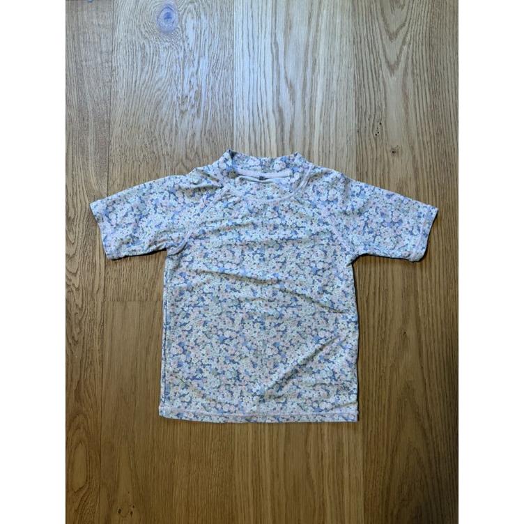 Pre-Loved Badeshirt von Wheat | Blumenprint Allover | Grösse: 92