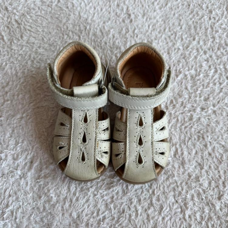 Pre Loved Leder-Sandalen von Pom Pom I Beige I Gr. 20