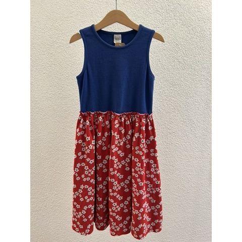 Pre-Loved Kleid von Fred’s World | Farbe: Blau-Rot mit Blumen | Grösse: 134/9Y
