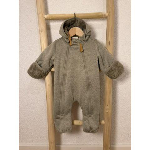 Pre-Loved Softshell-Einteiler (Winteranzug) von Lil’ Atelier | Beige meliert | Grösse: 50/56 (0–2M)