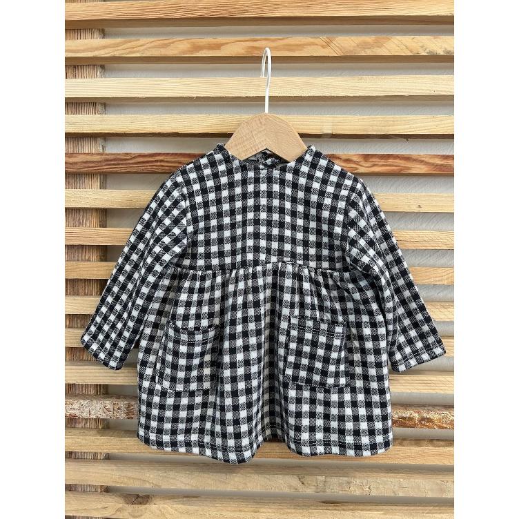 Pre-Loved Kleid von Sfera | Farbe: Schwarz-Weiss kariert | Grösse: 62/68