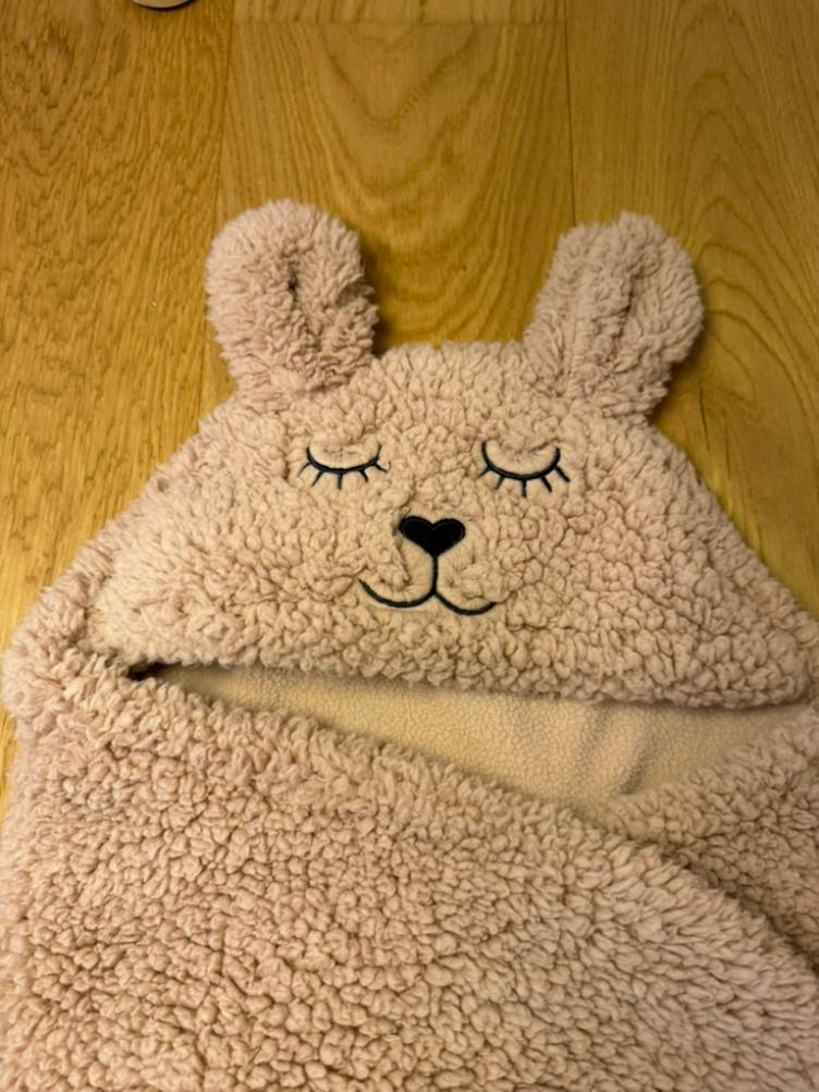 Pre-Loved Einschlagdecke / Babyschalen-Fusssack – Jollein „Bouclé Teddy Bear“ I Wild Rose - 3