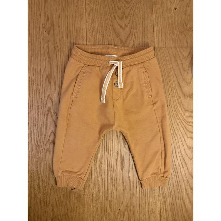 Pre-Loved Newbie Sweathose | Farbe warm camel/helles Braun | Grösse: 68