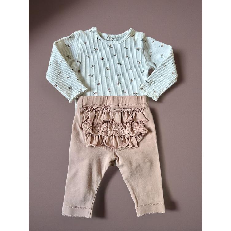 Pre-Loved Leggings von Newbie | Zartrosa mit Rüschen am Po | Grösse: 62