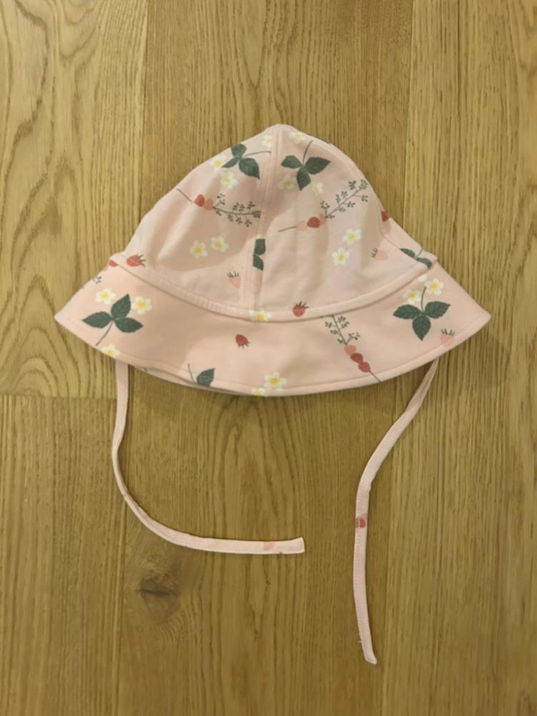 Pre-Loved Sonnenhut von Polarn O. Pyret | Rosa mit Print | Grösse: KU 48 (9–12 Monate) - 1