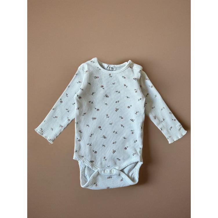 Pre-Loved Body von Newbie | Weiss mit rosa Blumen-Print | Grösse: 62