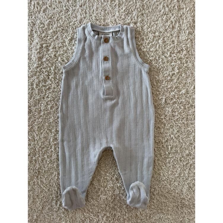 Pre Loved Ärmelloser Strampler von FIXONI I Hellgrau I Gr. 68