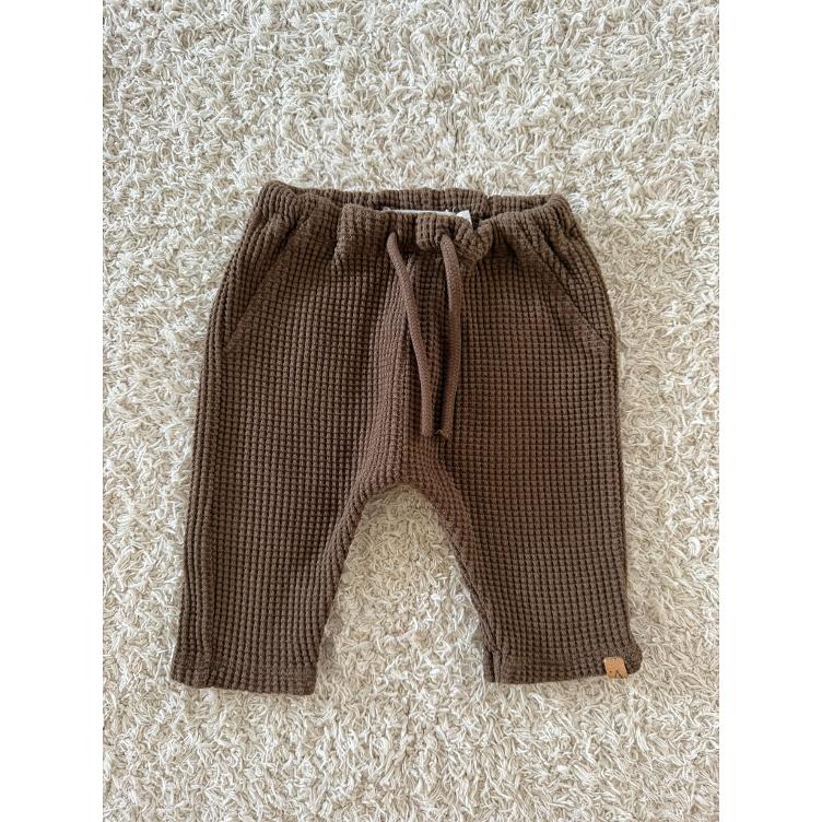 Pre Loved Waffelhose von Lil’ Atelier I Braun I Gr. 56