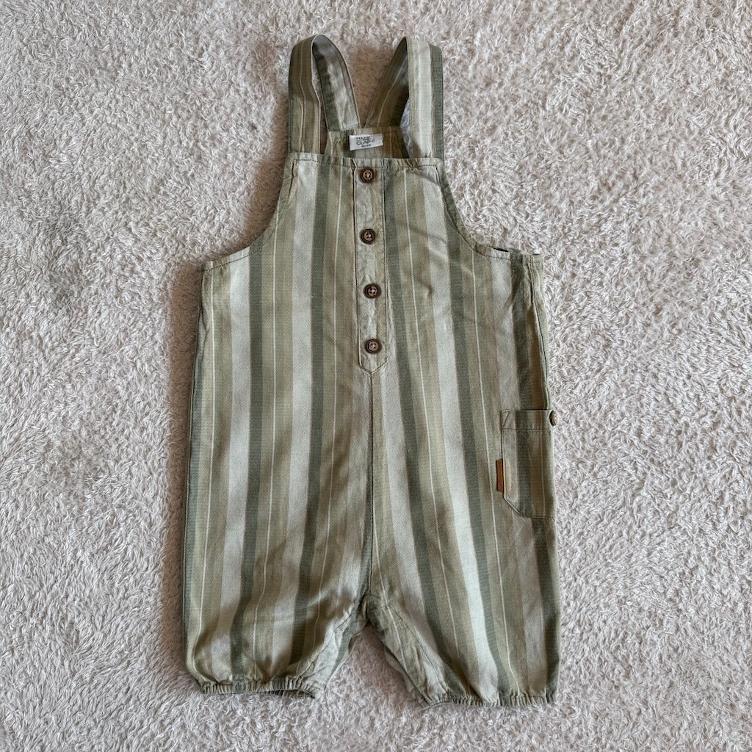 Pre Loved Latzhose von Hust & Claire I Olive/Beige Gestreift I Gr. 92