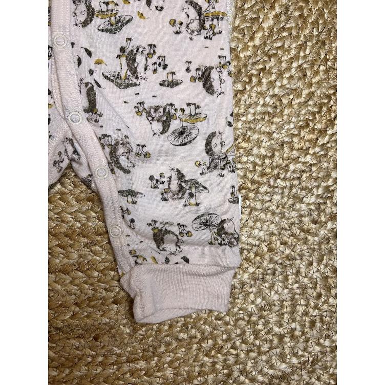 Pre‑Loved Pyjama aus Merinowolle von CeLaVi mit Igel-Print | Grösse: 60/3M - 2