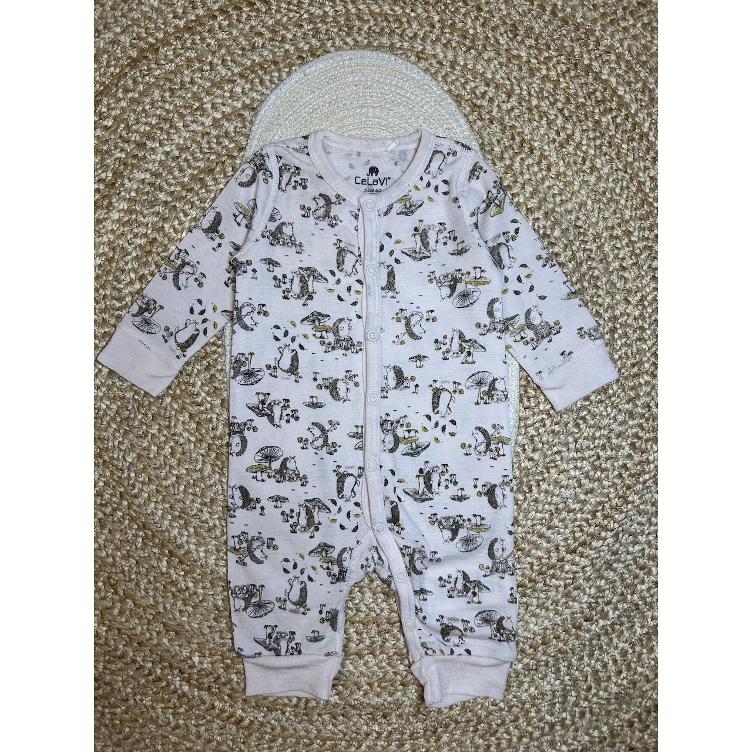 Pre‑Loved Pyjama aus Merinowolle von CeLaVi mit Igel-Print | Grösse: 60/3M