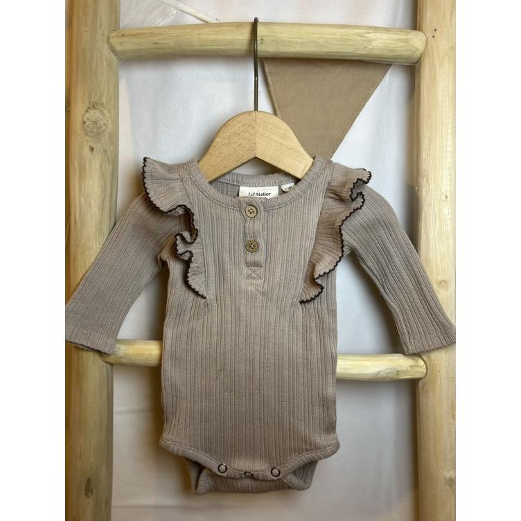 Pre-Loved Baby-Body mit Rüschen an den Schultern I Grösse: 56