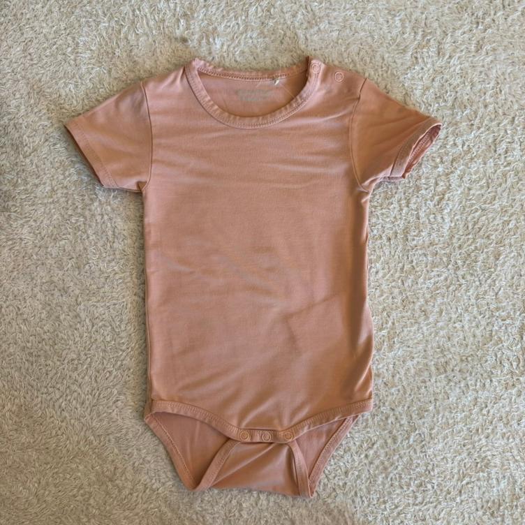 Pre Loved Kurzarm-Body von Minymo I Rosé I Gr. 74
