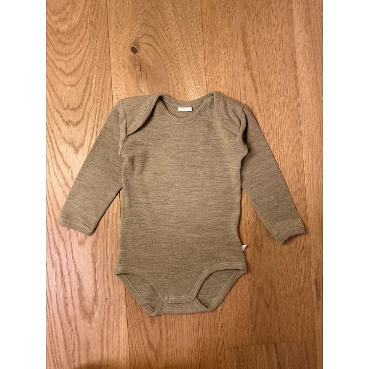 Pre-Loved Langarm Body – DILLING I Bio-Merinowolle I Senf / Curry I Grösse 80