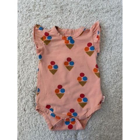 Pre-Loved Kurzarm Body „Ice Cream Papaya“ von Tiny Cottons I Grösse 74