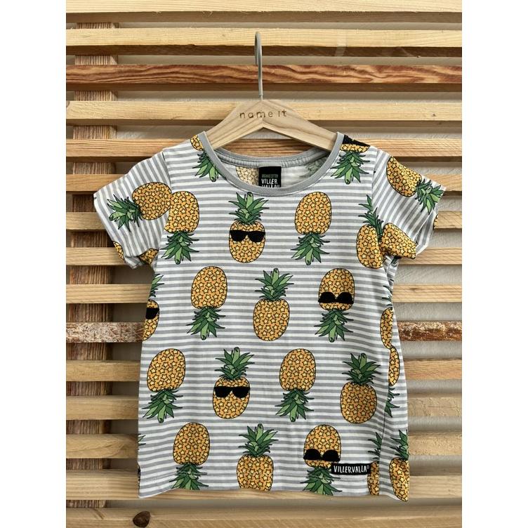 Pre-Loved T-Shirt von Villervalla | Allover-Print | Grösse: 104