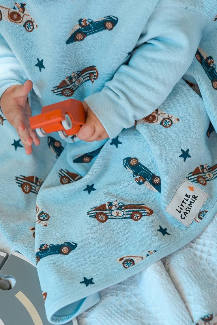 Little Casimir Boo Signature Lätzchen – Sky Racers - 2